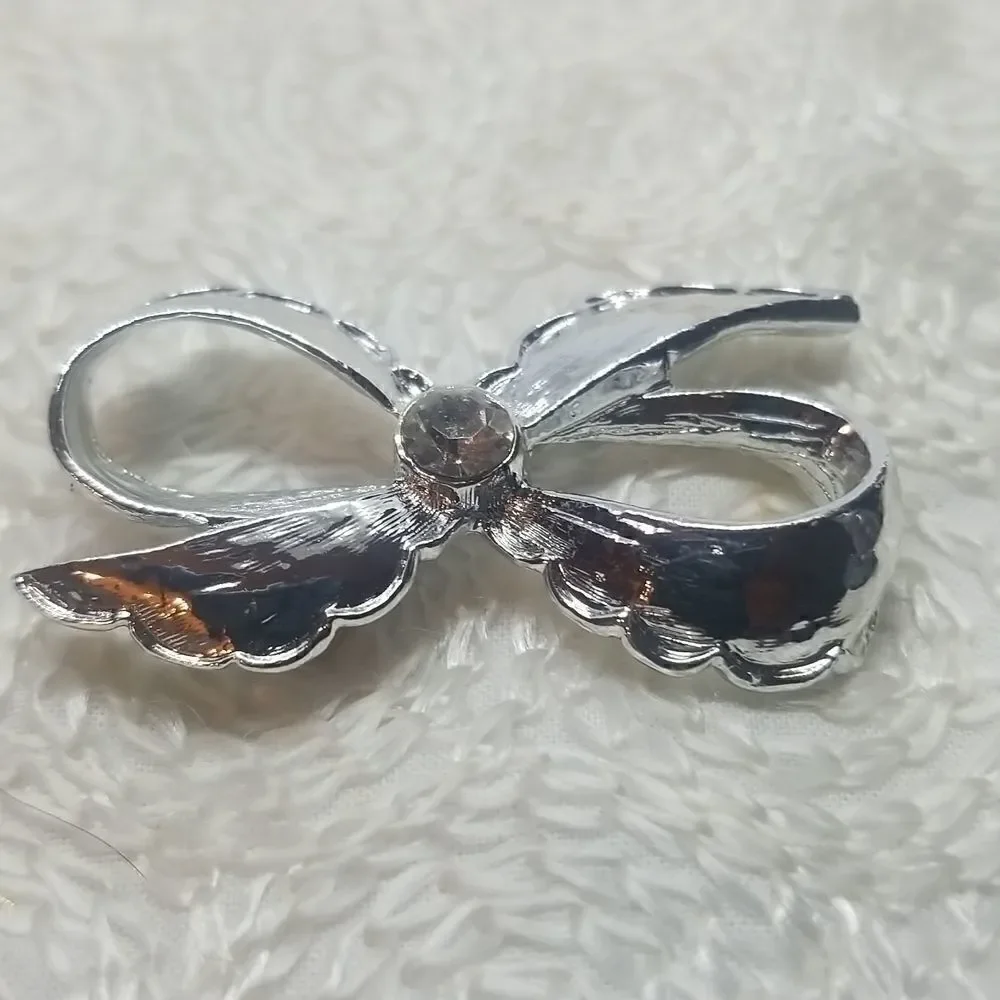 Gerry's Pin Brooch Silver Bow Swirl Crystals Vintage